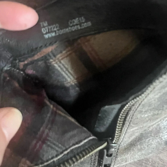 Born Anny Distressed Leather Ankle Boots Size 7 - Picture 6 of 6